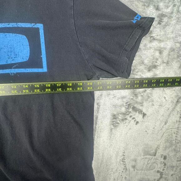 Oakley x Buckle Big Logo Print Black/Blue Graphic T-shirt Size Large - Picture 5 of 7